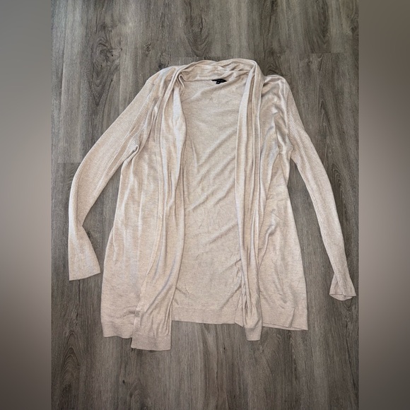 Verve Ami • Beige Cardigan - Picture 1 of 1